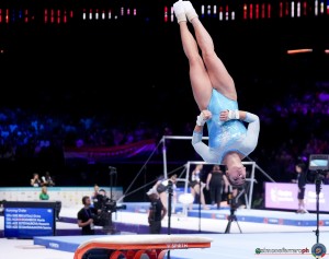 esposito manila ita ph simone ferraro sfa06808